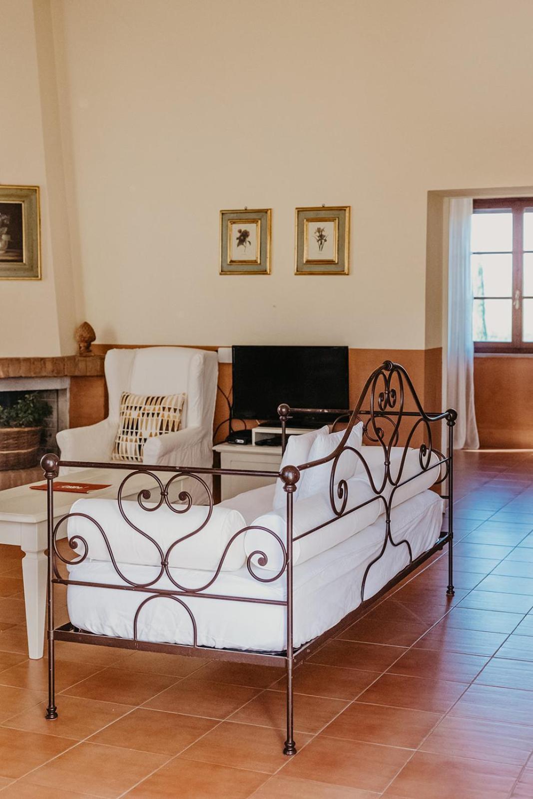 Poggio Cornetto Apartment Bibbona Ngoại thất bức ảnh